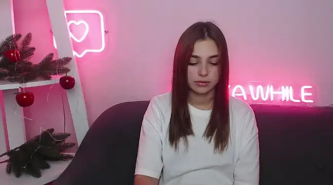 MilanaAngelAs online show from December 28, 5:44 am