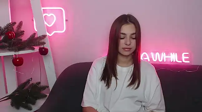 MilanaAngelAs online show from December 29, 5:42 am