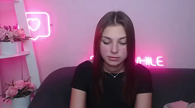 MilanaAngelAs online show from January 25, 10:51 am