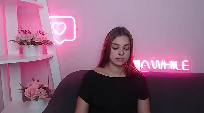 MilanaAngelAs online show from February 23, 11:44 am