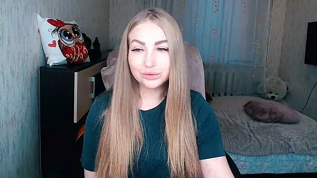 Snapshot of _KittyBoo chatting on December 14, 7:25 am KittyBoo online show from December 14, 7:25 am