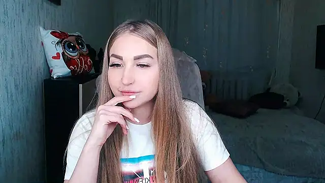  KittyBoo online show from December 18, 7:14 am