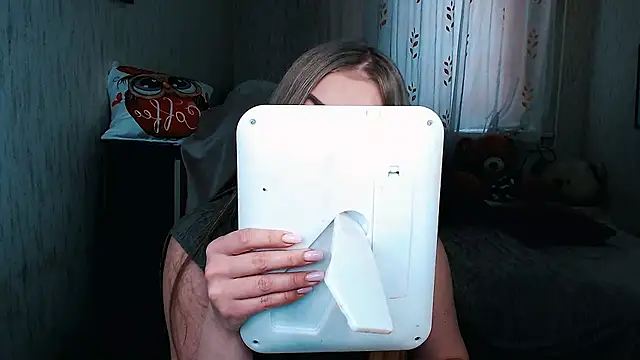  KittyBoo online show from February 10, 9:35 am