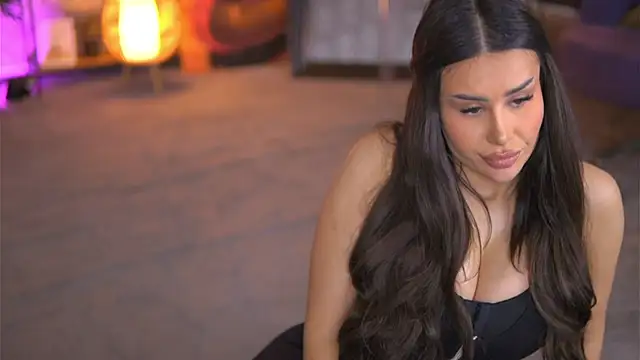 EvaZane online show from January 22, 2:03 pm