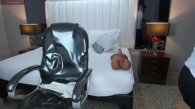 vanity sex online show from March 5, 11:38 am