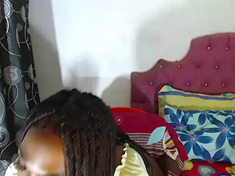 KandyHot  online show from February 26, 1:32 am