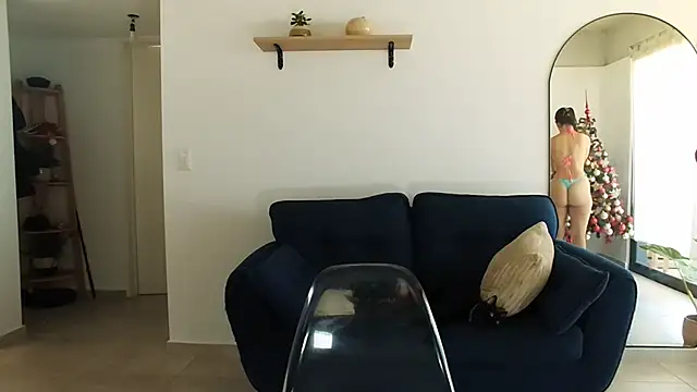 Snapshot of Melisa_cream chatting on December 7, 5:53 pm Melisa cream online show from December 7, 5:53 pm