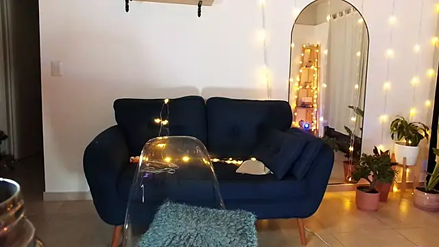 Snapshot of Melisa_cream chatting on January 6, 2:48 am Melisa cream online show from January 6, 2:48 am