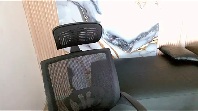 Dollbehavior  online show from October 22, 11:21 am