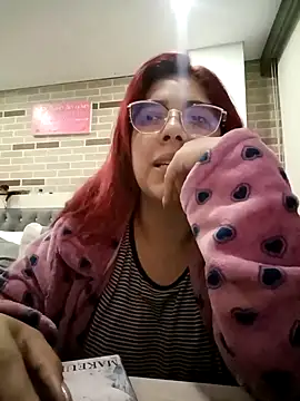 Snapshot of Rousse_Collinss chatting on December 19, 4:13 am Rousse Collinss online show from December 19, 4:13 am