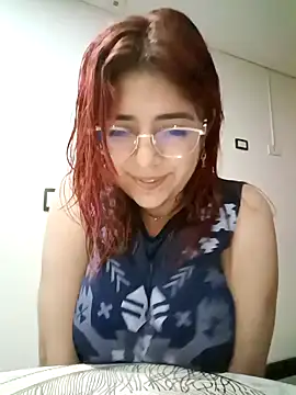 Snapshot of Rousse_Collinss chatting on February 7, 3:45 am Rousse Collinss online show from February 7, 3:45 am