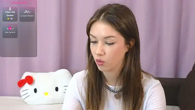 ellie kramer online show from June 6, 9:19 pm