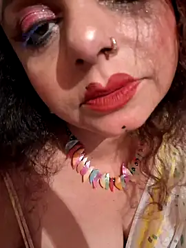 Snapshot of Maaya66 chatting on December 14, 6:20 pm Maaya66 online show from December 14, 6:20 pm