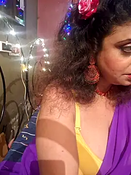 Snapshot of Maaya66 chatting on February 17, 9:41 pm Maaya66 online show from February 17, 9:41 pm