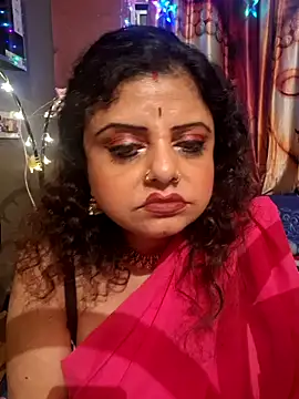 Snapshot of Maaya66 chatting on February 18, 9:20 pm Maaya66 online show from February 18, 9:20 pm