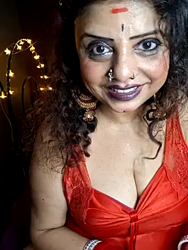 Snapshot of Maaya66 chatting on March 5, 7:06 pm Maaya66 online show from March 5, 7:06 pm