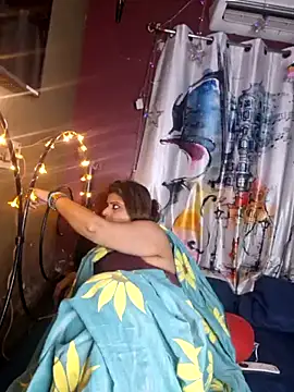 Snapshot of Maaya66 chatting on November 3, 7:37 pm Maaya66 online show from November 3, 7:37 pm