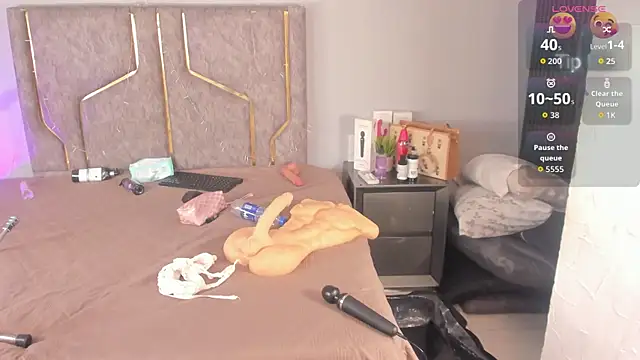 Snapshot of Katejordan chatting on September 14, 8:41 pm Katejordan online show from September 14, 8:41 pm