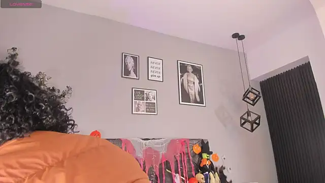 Snapshot of Katejordan chatting on October 28, 3:43 am Katejordan online show from October 28, 3:43 am