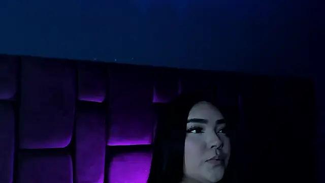 little lissiee online show from March 21, 7:02 pm