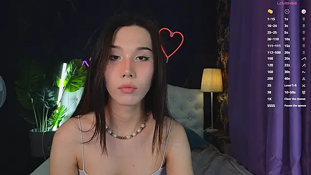 Kaia Sunshine Mia online show from January 23, 3:32 pm