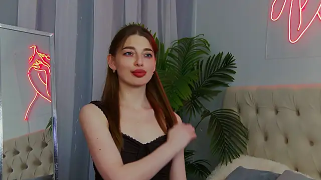 NicoleRosss online show from May 27, 2:25 pm