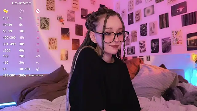 Snapshot of yourconcept chatting on December 30, 1:58 pm yourconcept online show from December 30, 1:58 pm