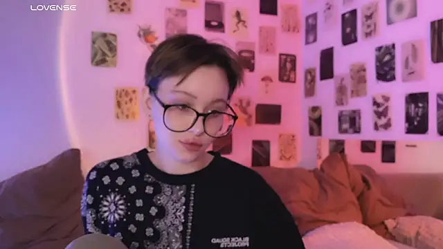 Snapshot of yourconcept chatting on January 14, 6:17 pm yourconcept online show from January 14, 6:17 pm