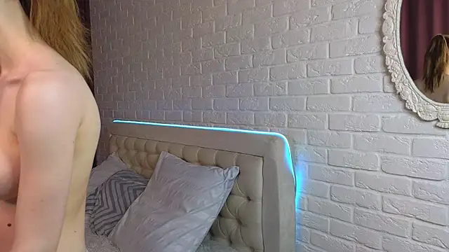 Snapshot of sofia__home chatting on March 6, 8:59 pm sofia home online show from March 6, 8:59 pm