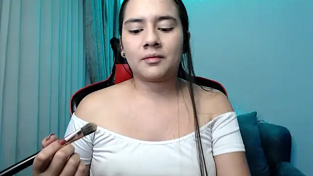 Lexyevans online show from December 20, 10:43 pm