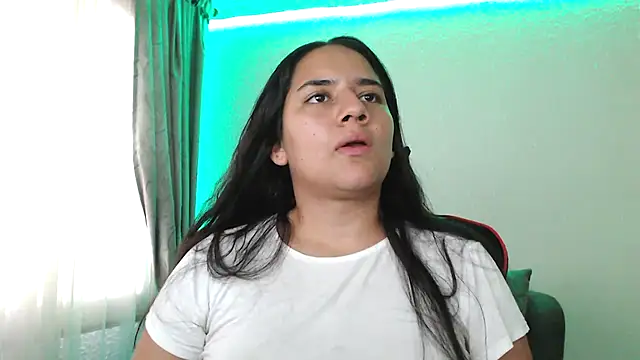 Lexyevans online show from January 31, 7:18 pm