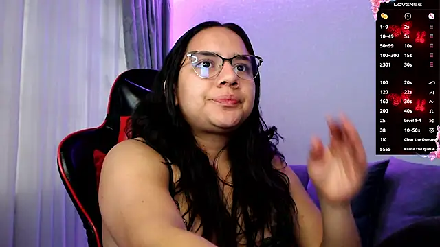 Lexyevans online show from February 18, 10:14 pm