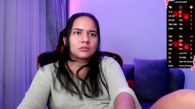 Lexyevans online show from February 20, 11:10 pm