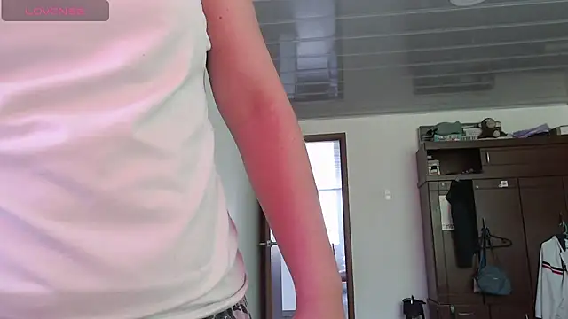 Lexyevans online show from September 19, 6:08 pm