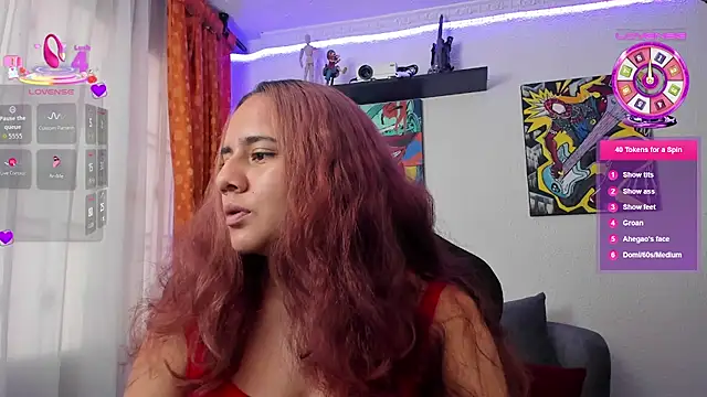 Lexyevans online show from October 4, 8:18 pm