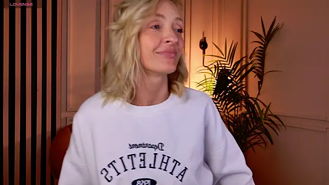 sexuallycorrecte online show from April 6, 6:47 am