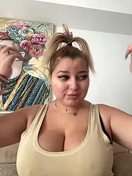 AllysonK online show from January 19, 12:28 pm