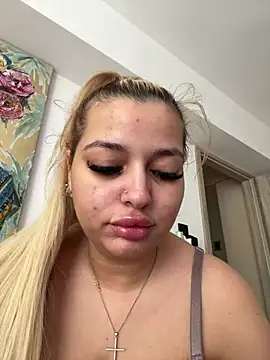 AllysonK online show from June 5, 11:38 am