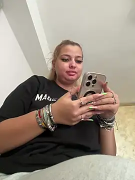 AllysonK online show from July 17, 12:34 pm