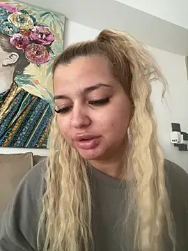 AllysonK online show from July 25, 8:34 am
