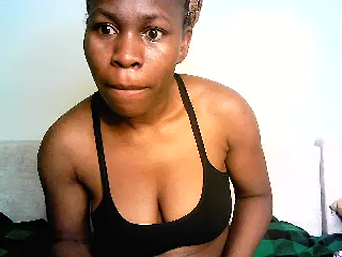 Snapshot of lisaa544 chatting on February 14, 2:50 am lisaa544 online show from February 14, 2:50 am