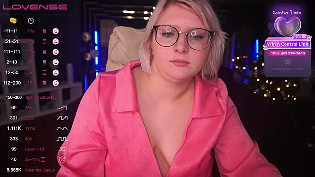 CoolTatis online show from January 2, 11:38 pm