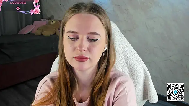 Betany Foks online show from April 14, 12:27 am