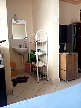 zainabsmile online show from October 4, 8:01 am