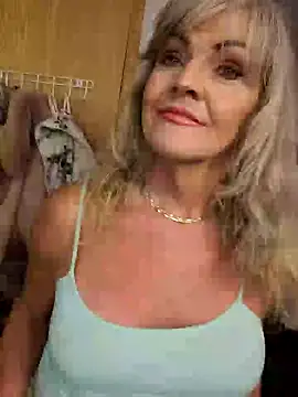 annika lately online show from September 26, 3:21 am