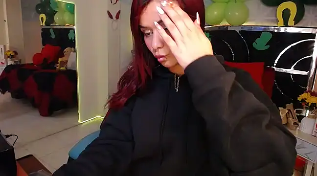 Snapshot of red_moon_2 chatting on March 16, 7:15 am red moon 2 online show from March 16, 7:15 am