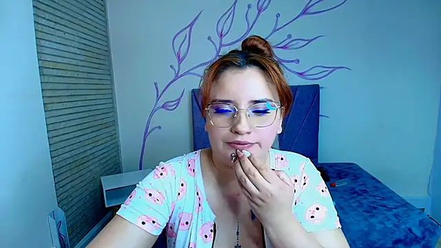 Snapshot of ZaraNolimits_ chatting on January 7, 10:30 pm ZaraNolimits online show from January 7, 10:30 pm