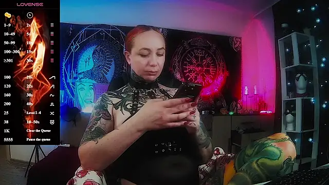 Snapshot of miss_jenna_lovee chatting on April 27, 11:47 pm miss jenna lovee online show from April 27, 11:47 pm