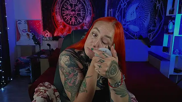 Snapshot of miss_jenna_lovee chatting on July 15, 1:00 am miss jenna lovee online show from July 15, 1:00 am