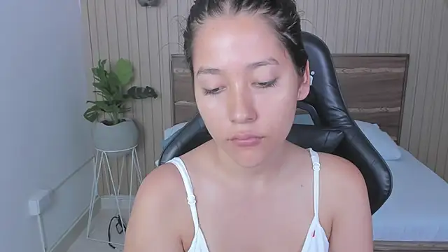 ivette bocelly online show from January 25, 3:30 pm